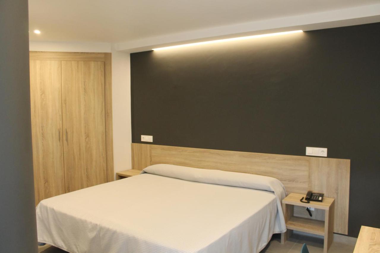 Hotel Hollywood Cangas do Morrazo Buitenkant foto