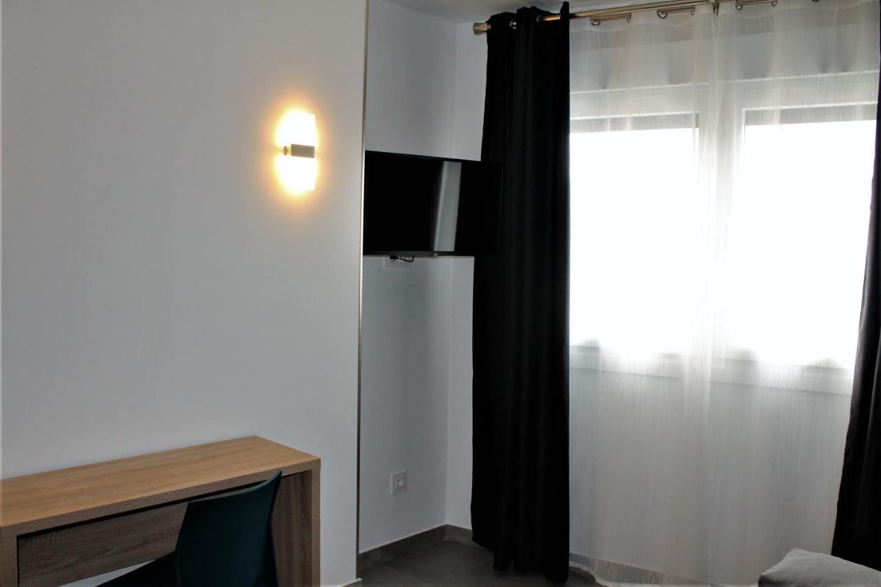 Hotel Hollywood Cangas do Morrazo Buitenkant foto