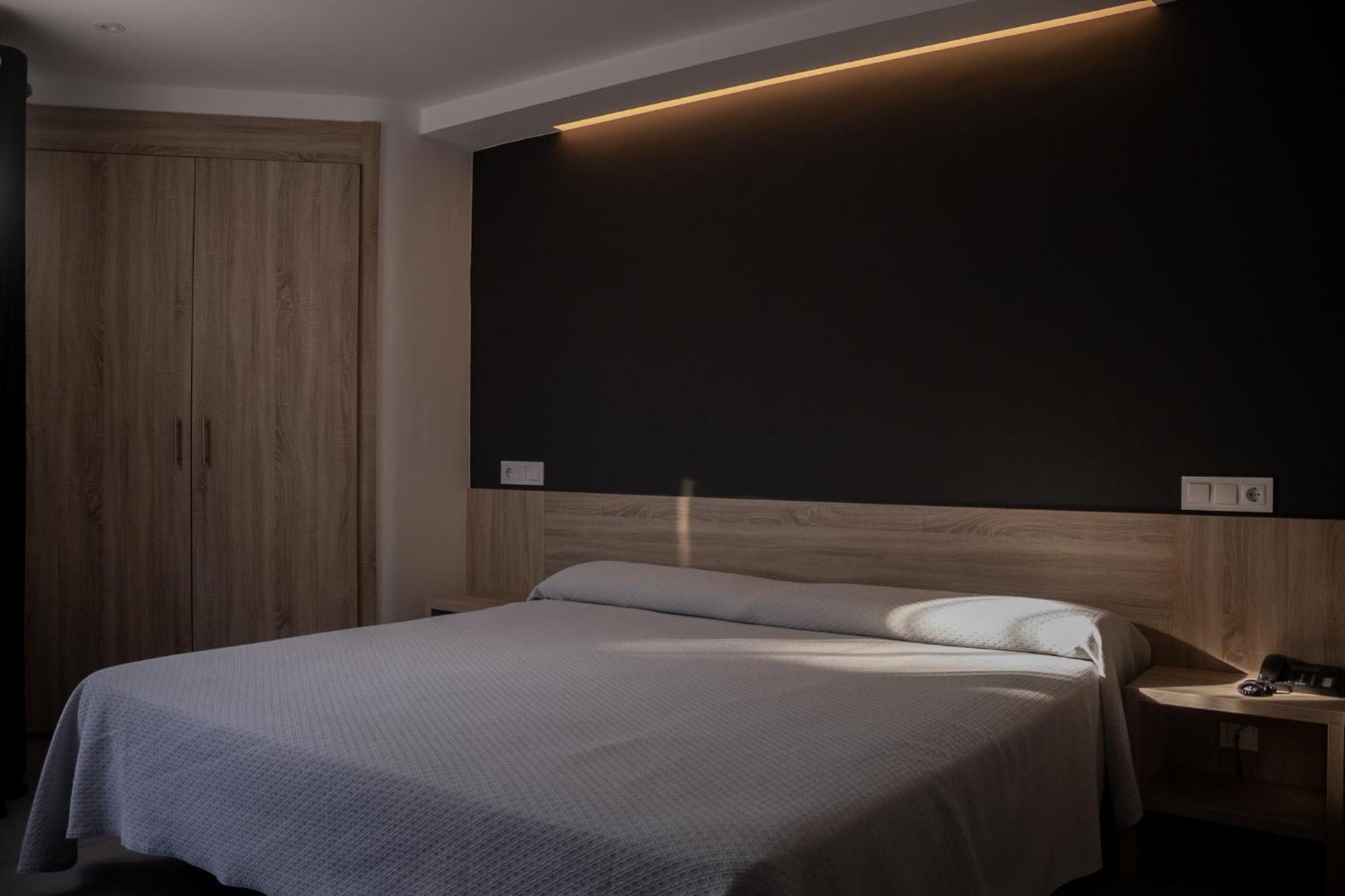 Hotel Hollywood Cangas do Morrazo Buitenkant foto