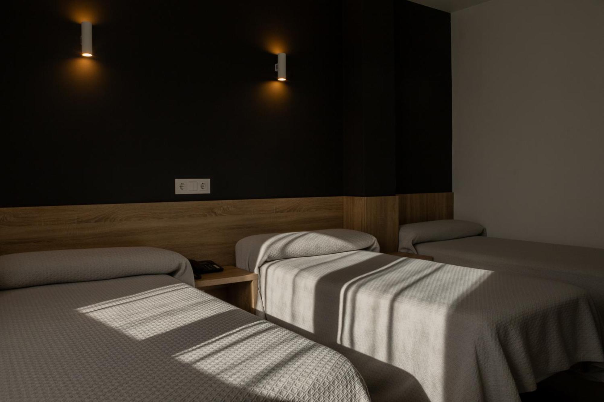 Hotel Hollywood Cangas do Morrazo Buitenkant foto