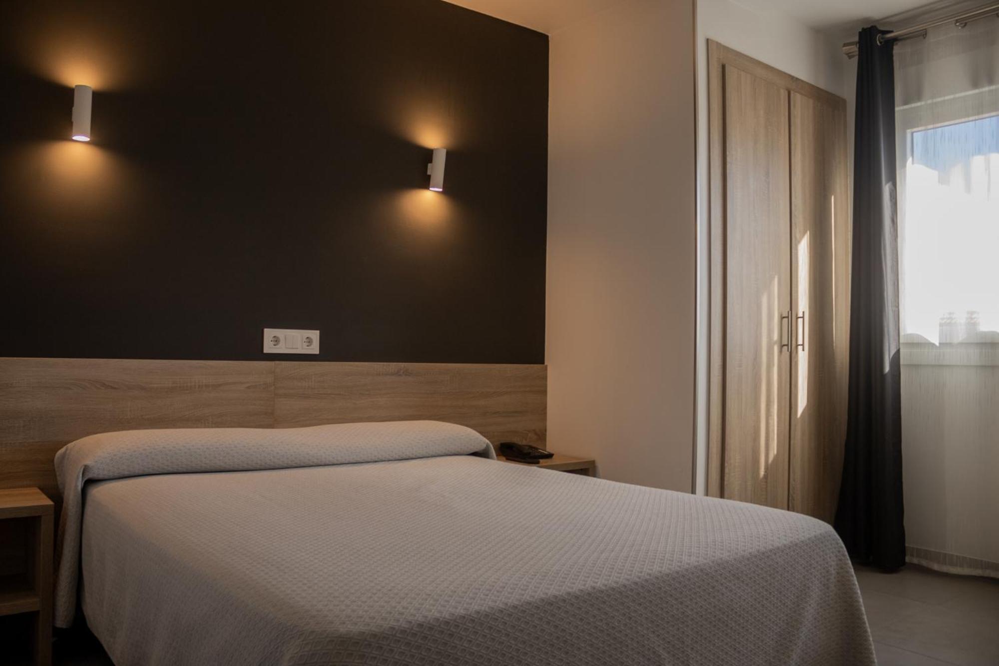 Hotel Hollywood Cangas do Morrazo Buitenkant foto